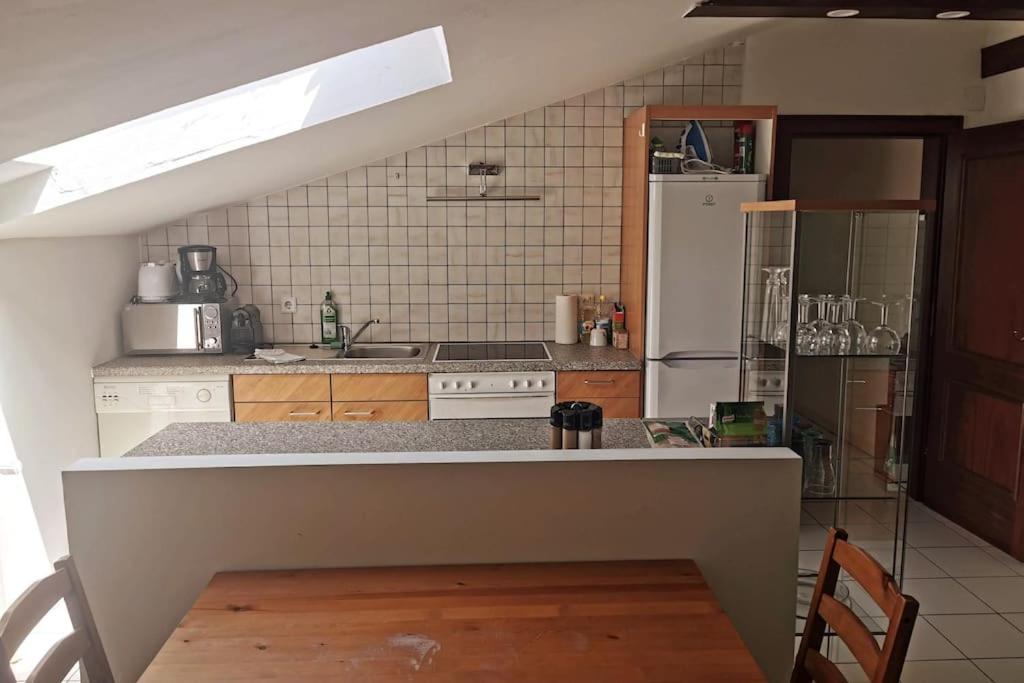 Ferienunterkuenfte In Sievering Mit Self-Check-In Vienna Esterno foto